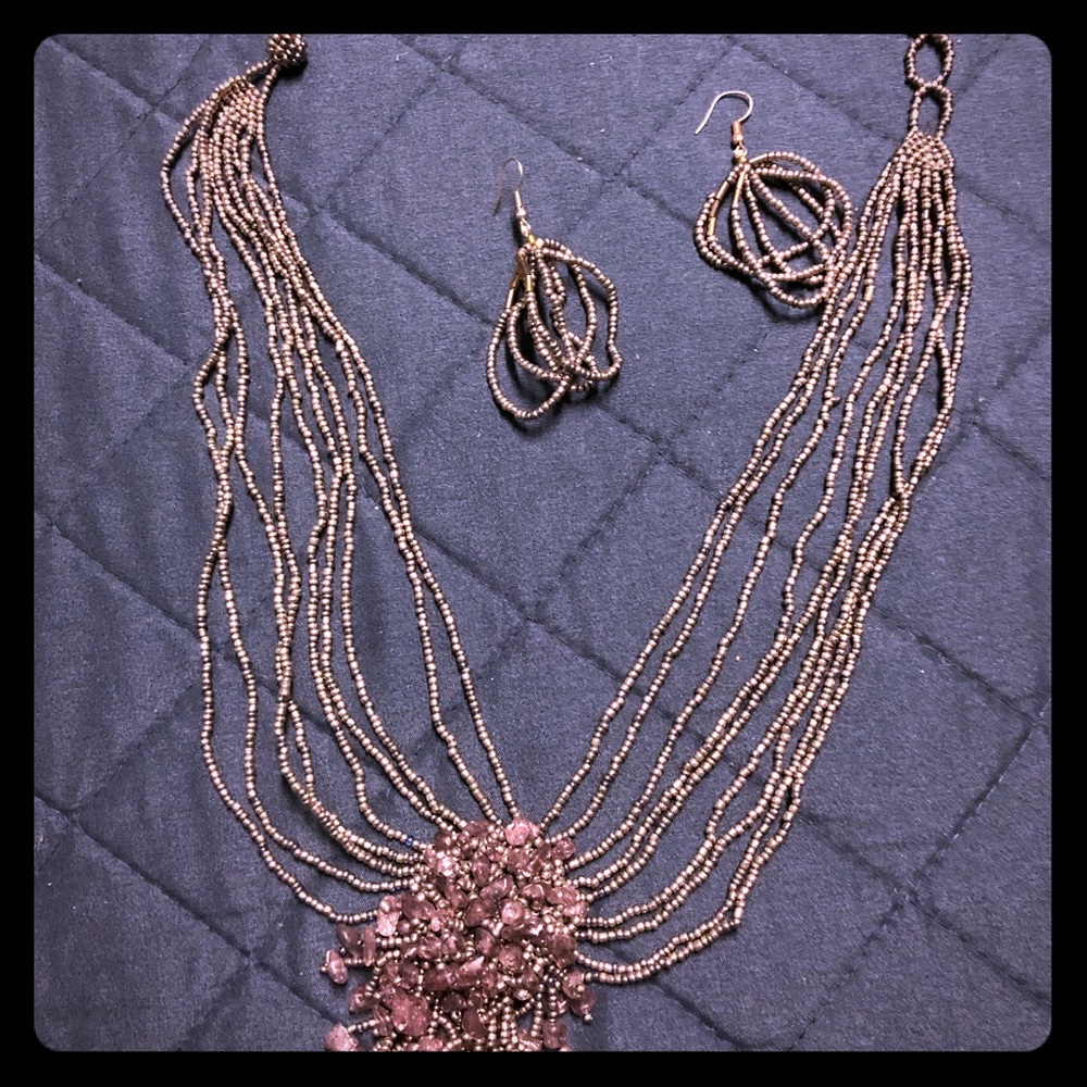 Necklace set